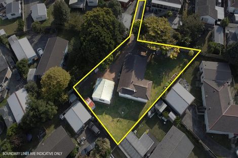 Photo of property in 20 Becker Drive, Weymouth, Auckland, 2103