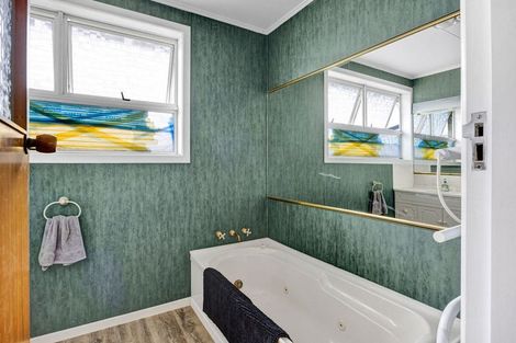 Photo of property in 5 Climie Crescent, Hawera, 4610