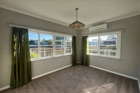 Photo of property in 98/98a Weraroa Road, Levin, 5510