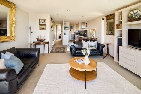 Photo of property in Portal Apartments, 7d/42 Cable Street, Te Aro, Wellington, 6011