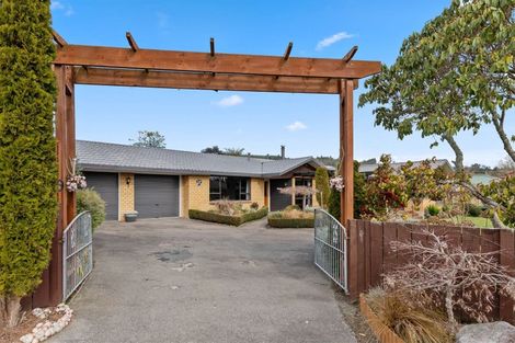 Photo of property in 9 Orchard Place, Lynmore, Rotorua, 3010