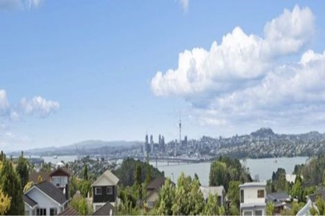 Photo of property in 21 Chelsea View Drive, Chatswood, Auckland, 0626