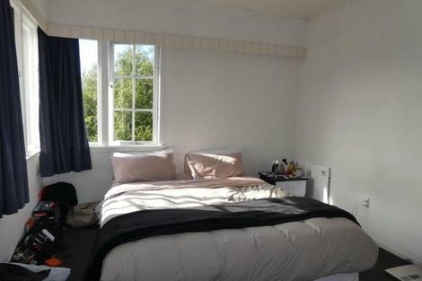 Photo of property in 11 Wynyard Crescent, Fernhill, Queenstown, 9300