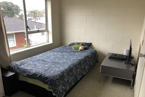 Photo of property in 3/5 Glen Road, Browns Bay, Auckland, 0630