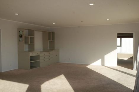 Photo of property in 13 Groves Road, Raumati Beach, Paraparaumu, 5032