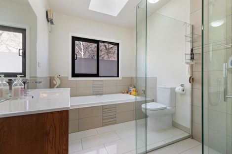 Photo of property in 4 Caithness Court, Jacks Point, Queenstown, 9371