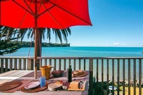 Photo of property in 6/4 Arkles Strand, Arkles Bay, Whangaparaoa, 0932