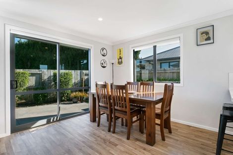 Photo of property in 8 Macloughlin Drive, Te Puke, 3119