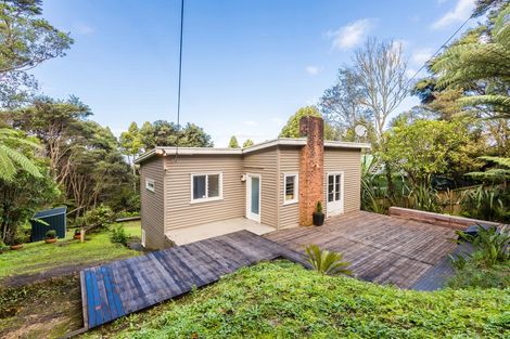 Photo of property in 73 Takahe Road, Titirangi, Auckland, 0604