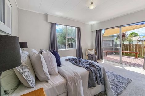 Photo of property in 4 Thackeray Place, Owhata, Rotorua, 3010