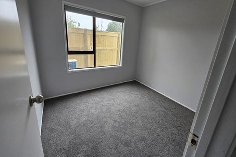 Photo of property in 1/25 Sartors Avenue, Northcross, Auckland, 0630