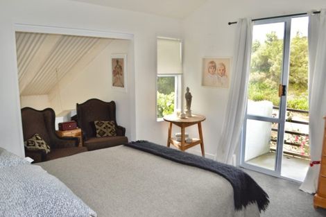 Photo of property in 100 Paetawa Road, Peka Peka, Waikanae, 5391