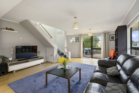 Photo of property in 2 Michael Road, Paraparaumu Beach, Paraparaumu, 5032