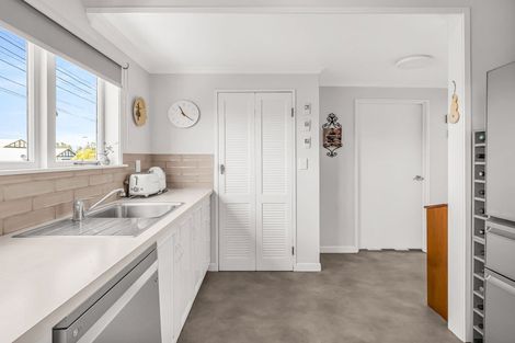 Photo of property in 2c Saint Leonard Street, Saint Johns Hill, Whanganui, 4501