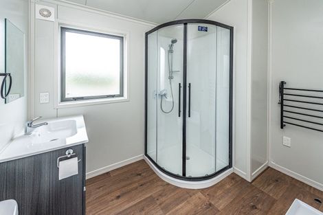 Photo of property in 19 Karewa Street, Castlecliff, Wanganui, 4501