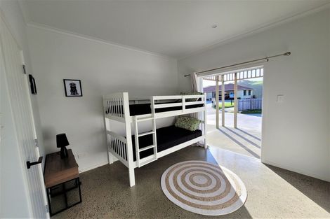 Photo of property in 58 Sunset Drive, Baylys Beach, 0377