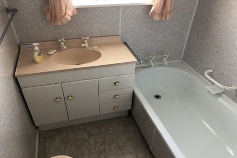 Photo of property in 6 Owens Terrace, Upper Riccarton, Christchurch, 8041