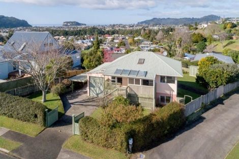 Photo of property in 127 Bruce Wallace Place, Whangamata, 3620