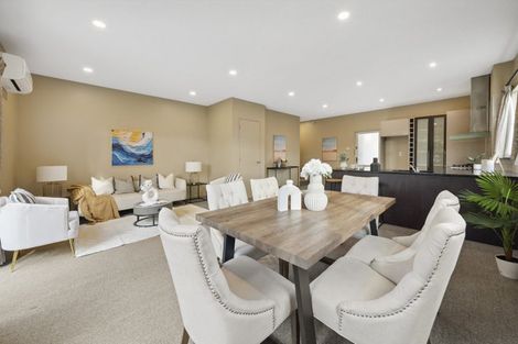 Photo of property in 187m Great South Road, Greenlane, Auckland, 1051