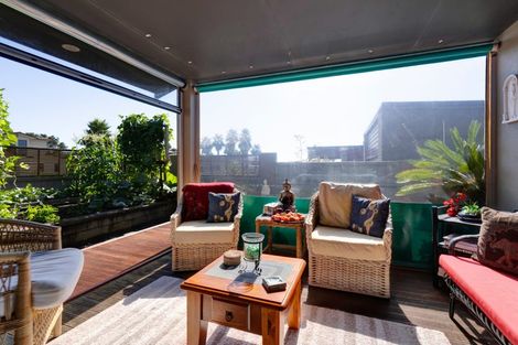 Photo of property in 2 Parkvue Drive, Bell Block, New Plymouth, 4312