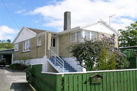 Photo of property in 4 Swansea Street, Cannons Creek, Porirua, 5024