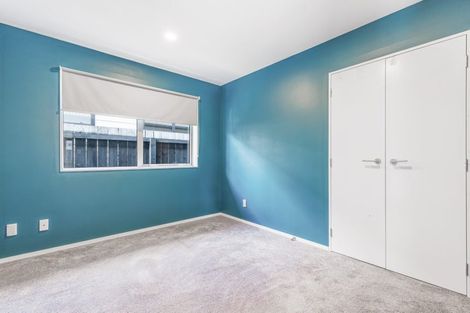 Photo of property in 8 Sauterne Road, Kumeu, 0810