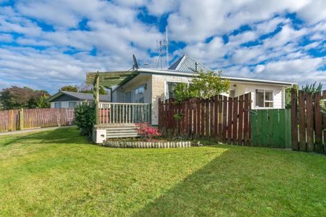 Photo of property in 36 Oakfield Crescent, Pukete, Hamilton, 3200