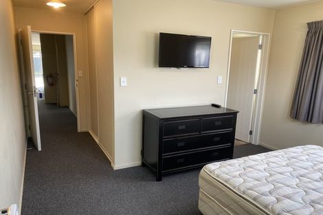 Photo of property in 53 Ilam Road, Upper Riccarton, Christchurch, 8041