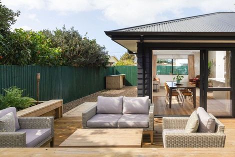 Photo of property in 14a Macmillan Street, Katikati, 3129