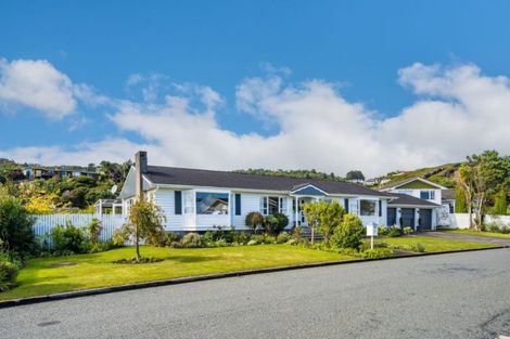 Photo of property in 4 Cassley Crescent, Papakowhai, Porirua, 5024