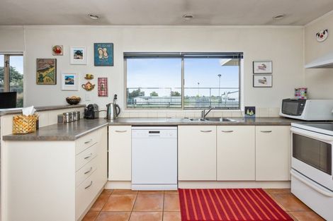 Photo of property in 143a Te Mata Road, Havelock North, 4130