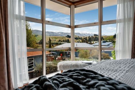 Photo of property in 3 Farrier Court, Cromwell, 9310