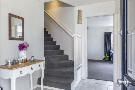 Photo of property in 21 Springtime Crescent, Stanmore Bay, Whangaparaoa, 0932