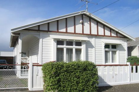 Photo of property in 25 Freyberg Street, Lyall Bay, Wellington, 6022