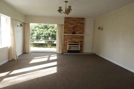 Photo of property in 2 Saint Leonard Street, Saint Johns Hill, Whanganui, 4501
