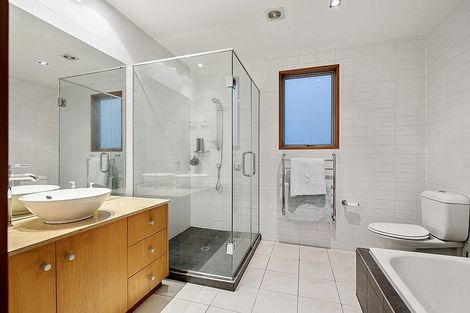 Photo of property in 2/55 Parr Terrace, Castor Bay, Auckland, 0620