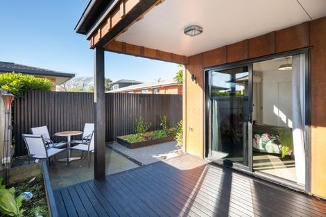 Photo of property in 43 Te Mata Road, Havelock North, 4130