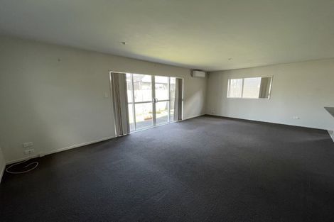 Photo of property in 4 Popokatea Drive, Takanini, 2112