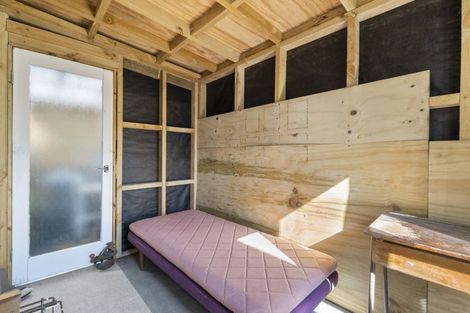 Photo of property in 1 Moir Street, Mount Victoria, Wellington, 6011