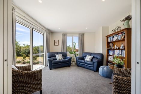 Photo of property in 4 Loe Place, Amberley, 7410