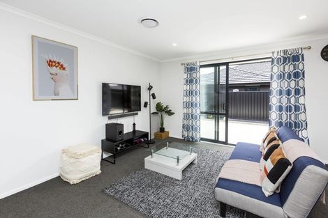 Photo of property in 115 Mawai Hakona Drive, Wallaceville, Upper Hutt, 5018