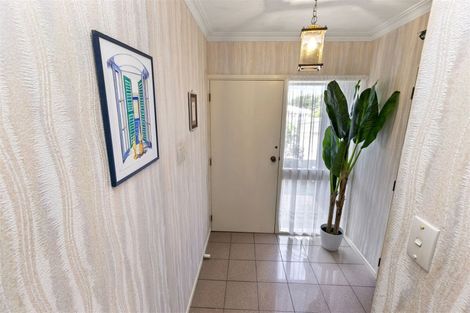 Photo of property in 2/76 Lohia Street, Khandallah, Wellington, 6035