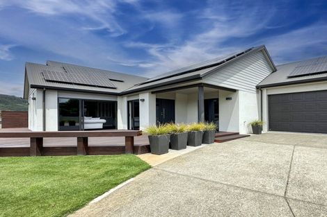 Photo of property in 1 Montgomery Crescent, Kinloch, Taupo, 3377
