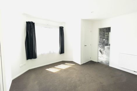 Photo of property in 10 Arataki Way, Glen Eden, Auckland, 0602