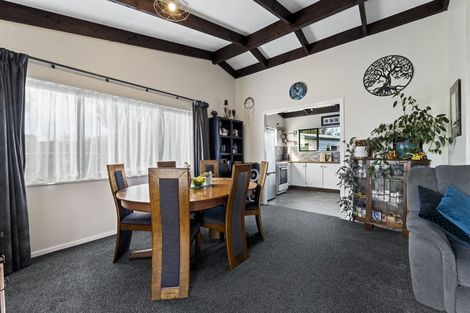 Photo of property in 3 Raunui Crescent, Inglewood, 4330