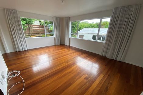 Photo of property in 84 Ravenwood Drive, Forrest Hill, Auckland, 0620