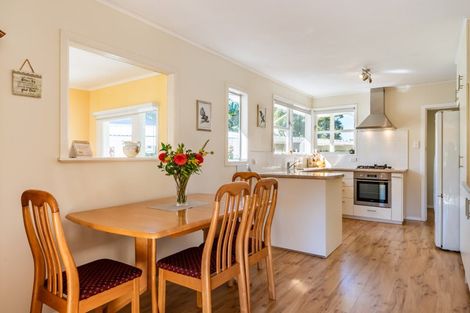 Photo of property in 7 Moehau Grove, Trentham, Upper Hutt, 5018