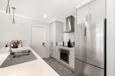 Photo of property in 8 Dornal Place, Pokeno, 2402