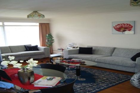 Photo of property in 4/3 Evelyn Place, Hillcrest, Auckland, 0627