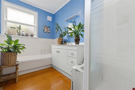 Photo of property in 184 Kawaha Point Road, Kawaha Point, Rotorua, 3010